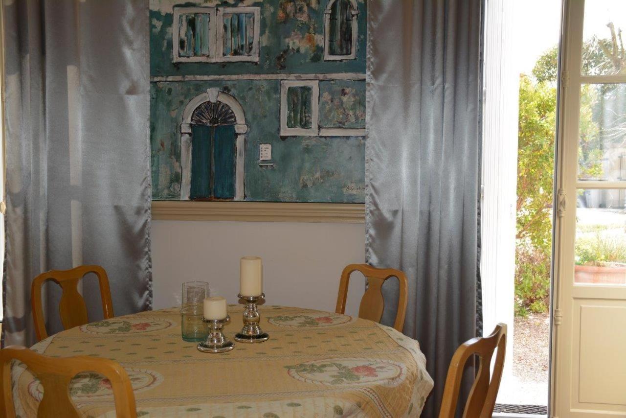 Le Gîte du Château Auriac-sur-Vendinelle Extérieur photo