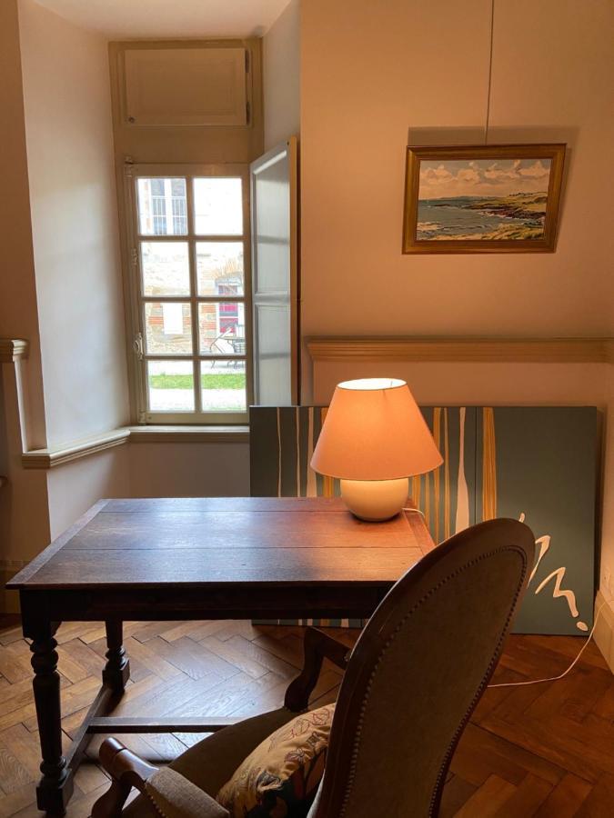 Le Gîte du Château Auriac-sur-Vendinelle Extérieur photo